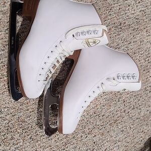 Jackson Excel Figure Skates